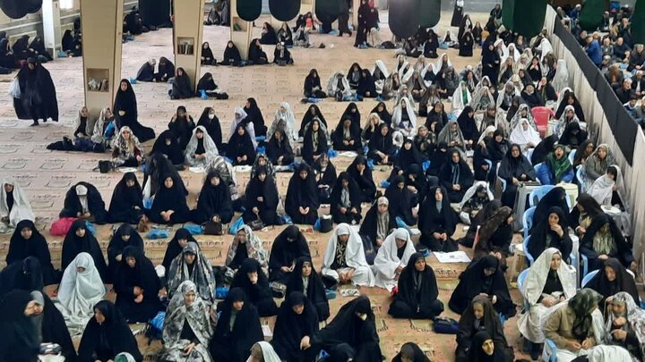 تصاویر/اقامه نماز عبادی سیاسی جمعه در خمین