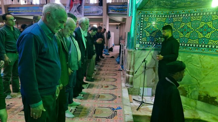 تصاویر/اقامه نماز عبادی سیاسی جمعه در خمین