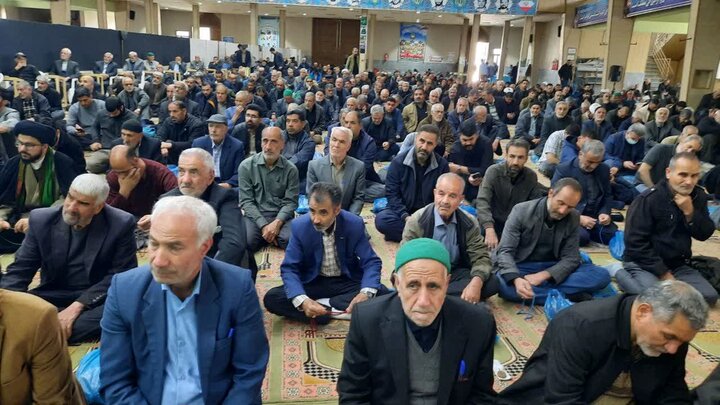تصاویر/اقامه نماز عبادی سیاسی جمعه در خمین
