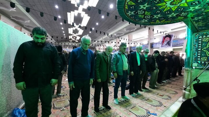 تصاویر/اقامه نماز عبادی سیاسی جمعه در خمین