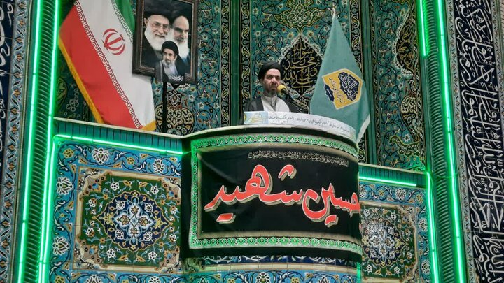 تصاویر/اقامه نماز عبادی سیاسی جمعه در خمین