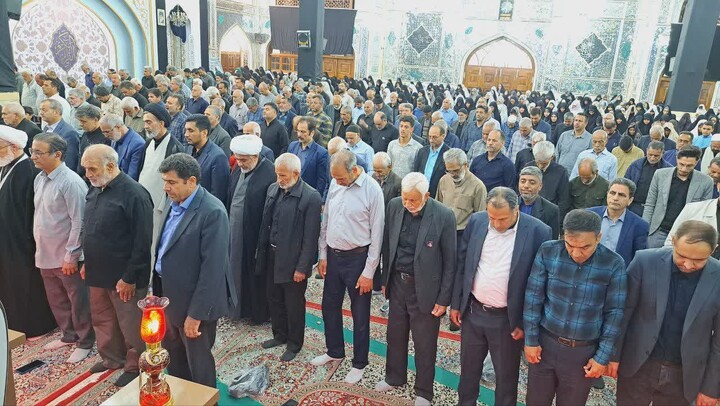 تصاویر| نماز جمعه طبس با حضور استاندار خراسان جنوبی