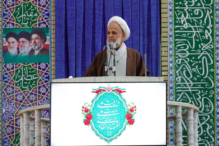 تصاویر/ اقامه نماز جمعه در شهر کرمان