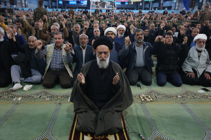 تصاویر/ اولین نماز عبادی سیاسی جمعه اصفهان در سال 1405
