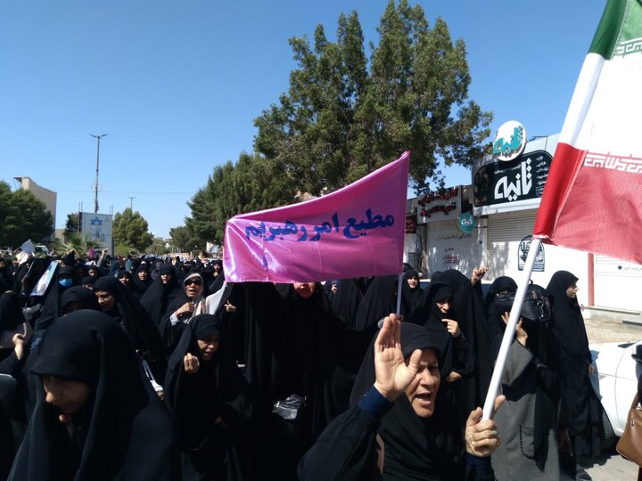 تصاویر/ راهپیمایی نمازگزاران بوشهری در بیعت با رهبر انقلاب