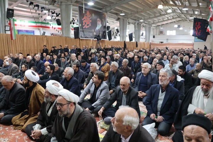 تصاویر/ اقامه نماز جمعه شهرستان مرند
