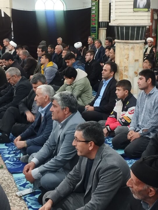 تصاویر/ اقامه نماز جمعه شهرستان لیلان