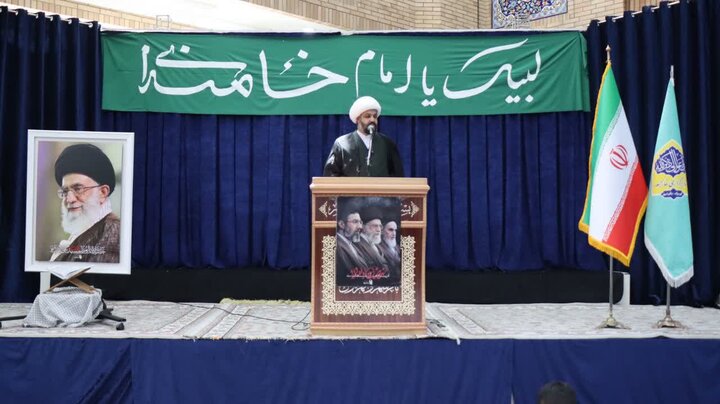 تصاویر/ اولین نماز عبادی سیاسی جمعه باقرشهر و کهریزک در سال جدید