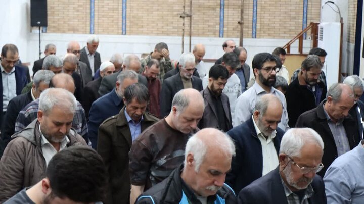 تصاویر/ اولین نماز عبادی سیاسی جمعه باقرشهر و کهریزک در سال جدید