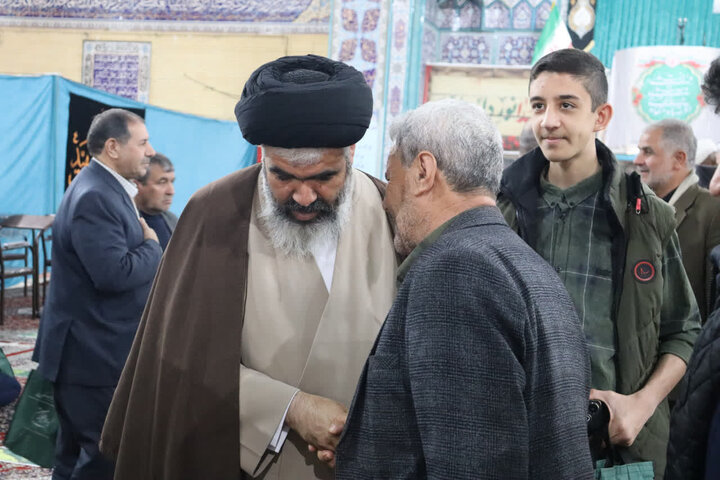 تصاویر/ اقامه نماز جمعه در بهارستان