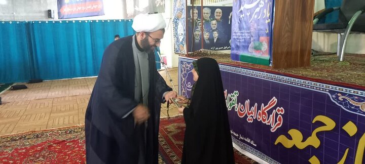 تصاویر/ اقامه نماز جمعه شهرستان سراب