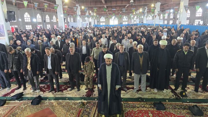 تصاویر/ اقامه نماز جمعه شهرستان سراب
