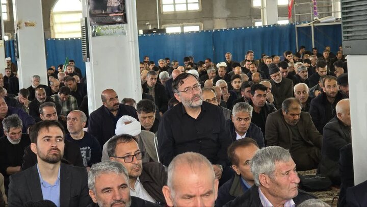 تصاویر/ اقامه نماز جمعه شهرستان سراب
