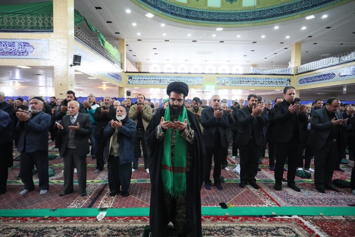 تصاویر / اقامه نماز جمعه جورقان