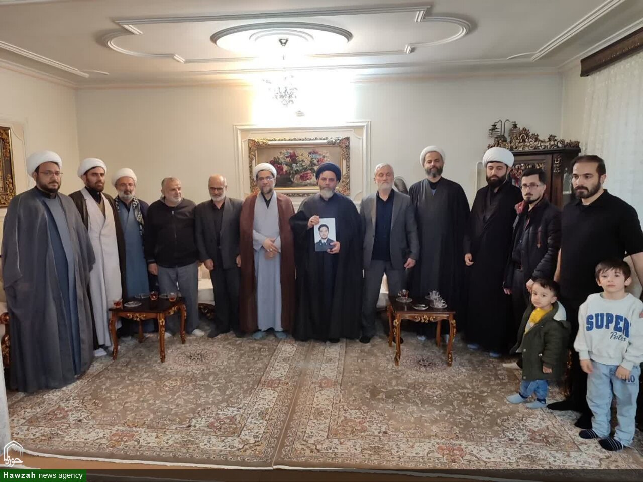 تجلیل طلاب همدانی از ایثار خانواده شهید پیری+تصاویر