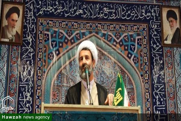 مراقب روایت‌سازی، تحریم و تهدیدها در تقابل با جهان استکبار باشیم