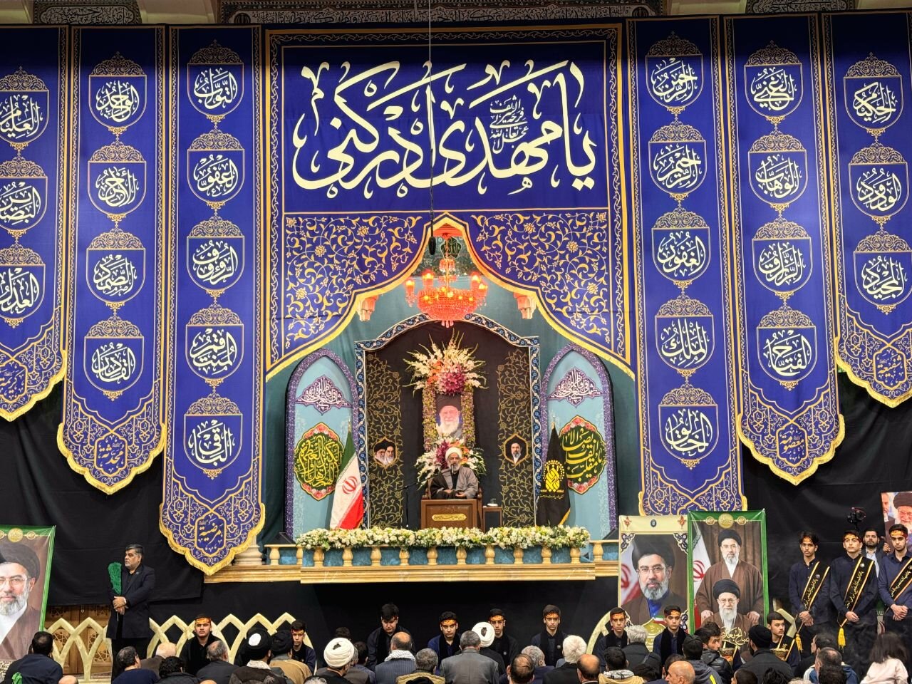 حضور در خیابان‌ها جهاد است