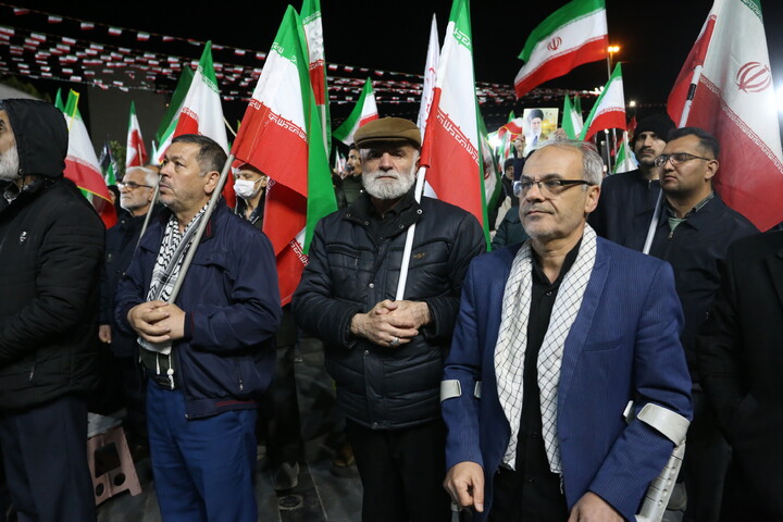تصاویر / بیست و هفتمین شب حضور عاشورایی مردم اصفهان در میدان های شهر