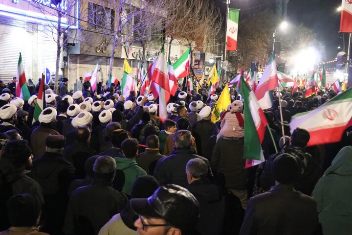 تصاویر / اجتماع روحانیون زنجان برای اعلام خون خواهی امام شهید امت و بیعت با رهبر مقتدر انقلاب