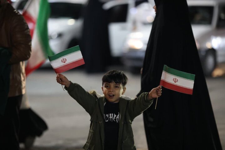 تصاویر/ تجمع شبانه در شهر رفسنجان