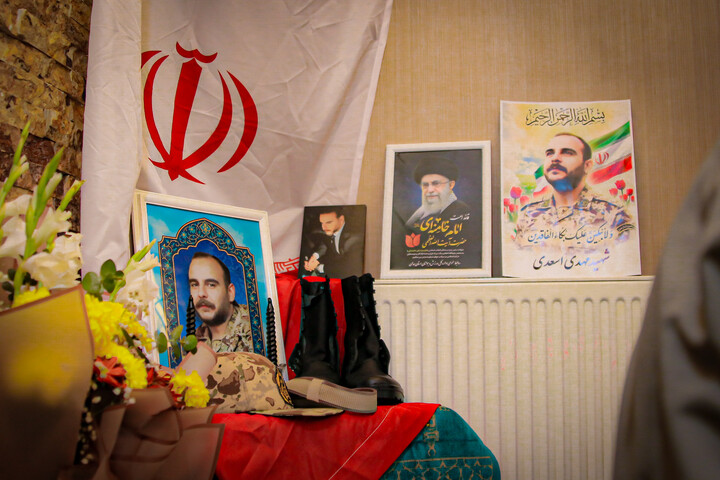 تصاویر/ تجلیل طلاب همدانی از ایثار خانواده شهدا