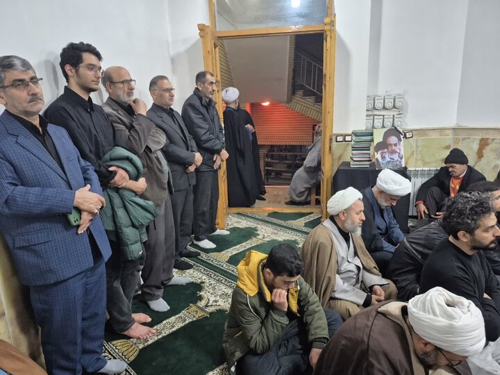 تصاویر/ یادبود شهادت قائد شهید در مسجد گلشن شهرستان لنگرود