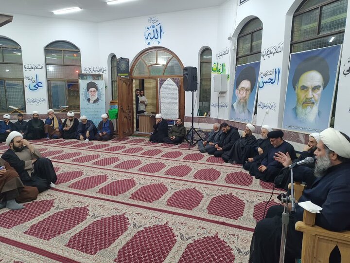 تصاویر/ مراسم بزرگداشت شهادت قائد امت در مدرسه علمیه امام صادق رودسر