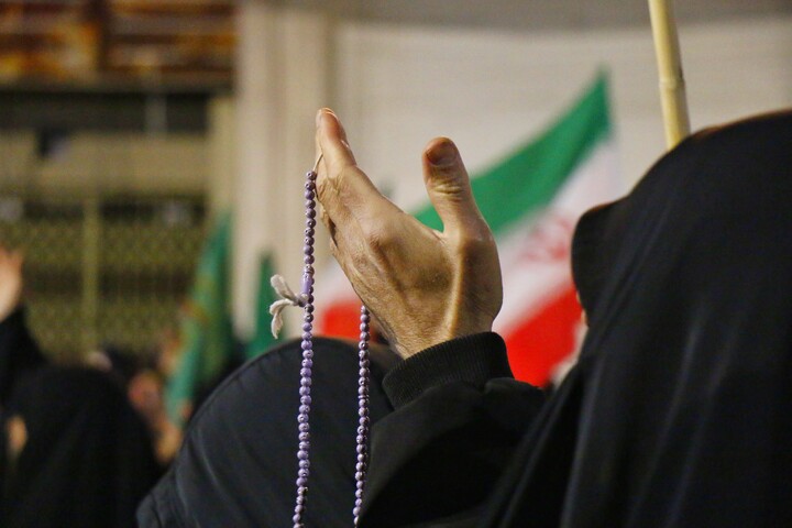 تصاویر/اجتماع کرمانی ها در شب 8 فروردین