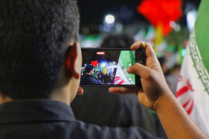 تصاویر/اجتماع کرمانی ها در شب 8 فروردین