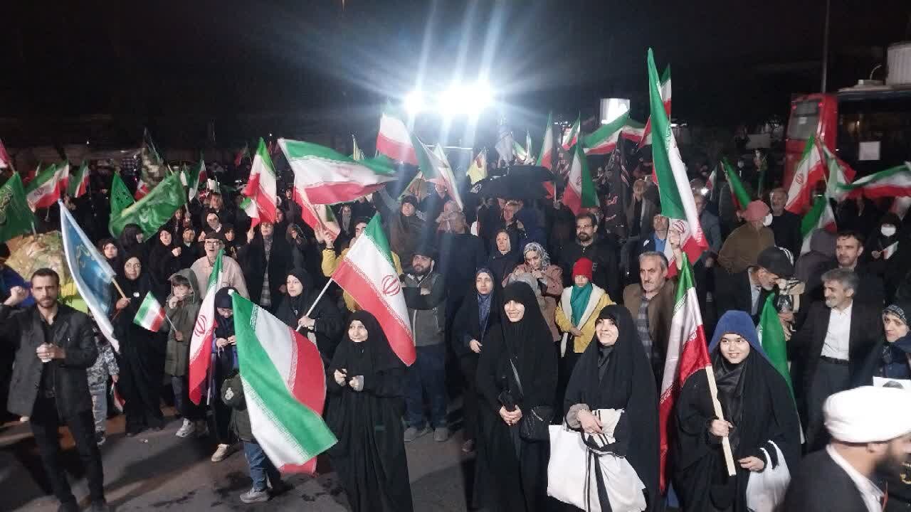 خون شهدا عامل اصلی انسجام ملی و تنومندی درخت انقلاب است