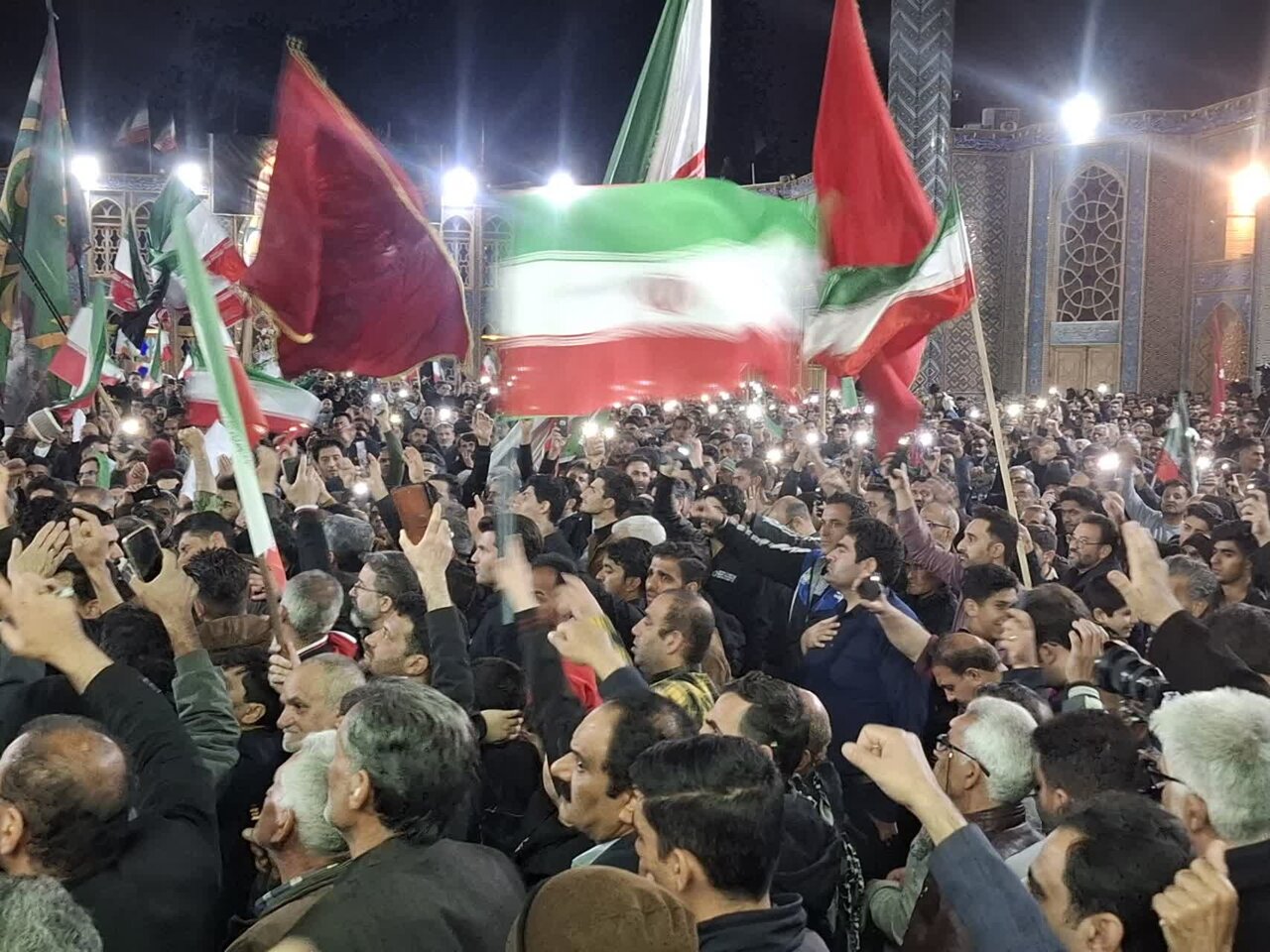 فیلم | رجزخوانی نونهال ۶ ساله آران و بیدگلی به زبان انگلیسی برای ترامپ قمار باز و نتانیاهو جنایتکار