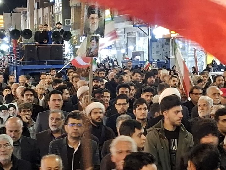 تصاویر/تشییع باشکوه پیکر شهید دفاع مقدس رمضان سرگرد مهندس پیام رجبی درآران وبیدگل