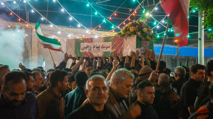 تصاویر/وداعی حماسی و باشکوه، آوازی از شجاعت و وفا، در حرم مطهر محمد هلال بن علی (ع)