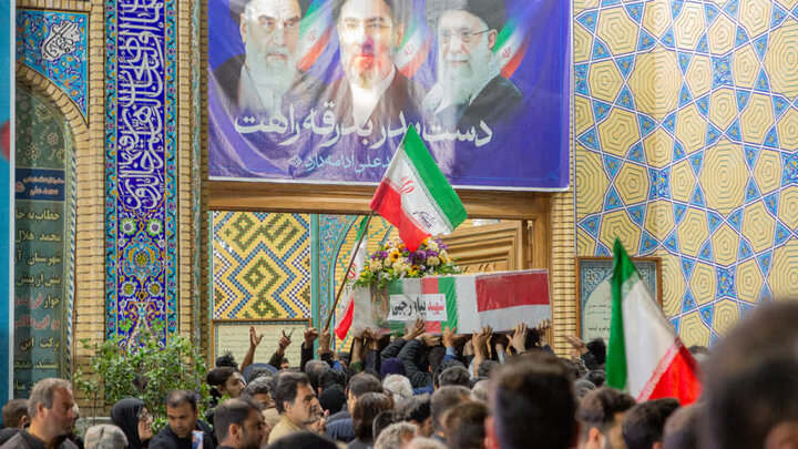 تصاویر/وداعی حماسی و باشکوه، آوازی از شجاعت و وفا، در حرم مطهر محمد هلال بن علی (ع)