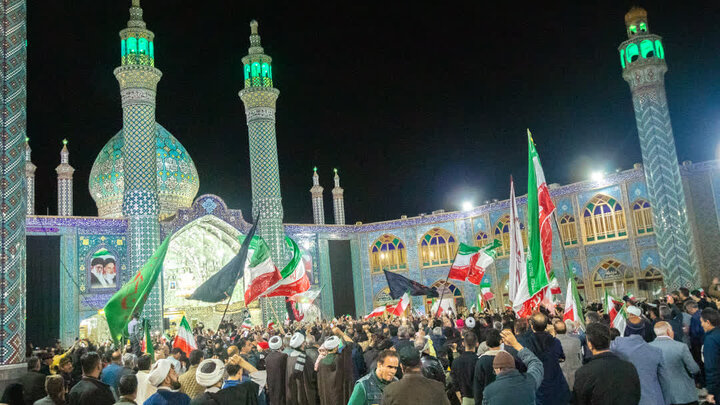 تصاویر/ تجمع بزرگ بیست و هشتمین شب مردم غیور شهرستان آران و بیدگل در نجف ایران