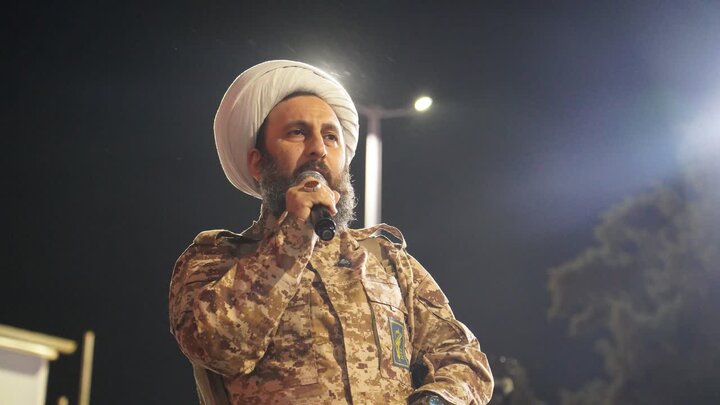 تصاویر/ ادامه تجمعات مردمی در خوی در حمایت از نظام اسلامی در بیست و نهمین شب از جنگ رمضان