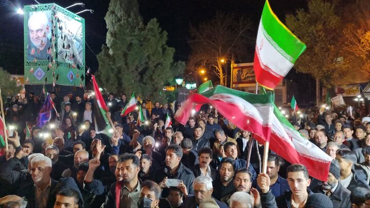 تصاویر/ تجمع شبانه در شهر رابر