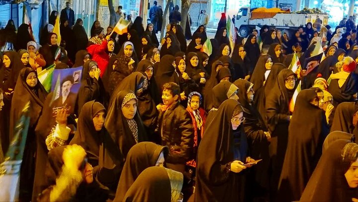 تصاویر/ تجمع شبانه در شهر رابر