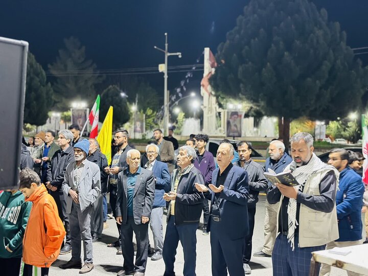 تصاویر/ تجمع شبانه در شهر گلباف