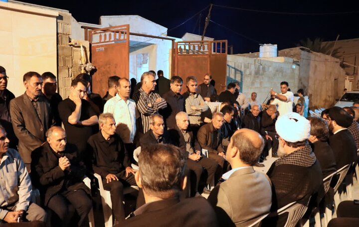تصاویر/ دیدار مسئولان شهرستان دشتی با خانواده ۴ شهید عشایری