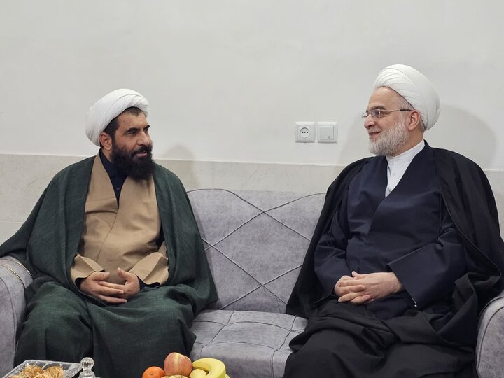 تصاویر/ دیدار نماینده ولی‌فقیه در کردستان با امام جمعه بیجار