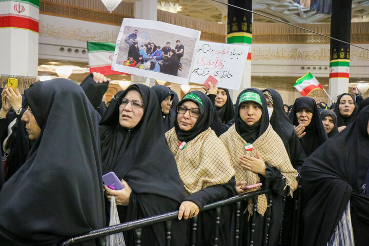تصاویر/ آئین وداع با پیکر شهدای حمله آمریکایی صهیونی به شهرک پردیسان قم