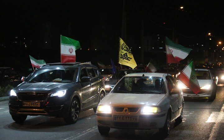 تصاویر/ راهپیمایی خودرویی حمایت از وطن و رزمندگان در پرند