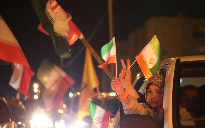تصاویر/ راهپیمایی خودرویی حمایت از وطن و رزمندگان در پرند