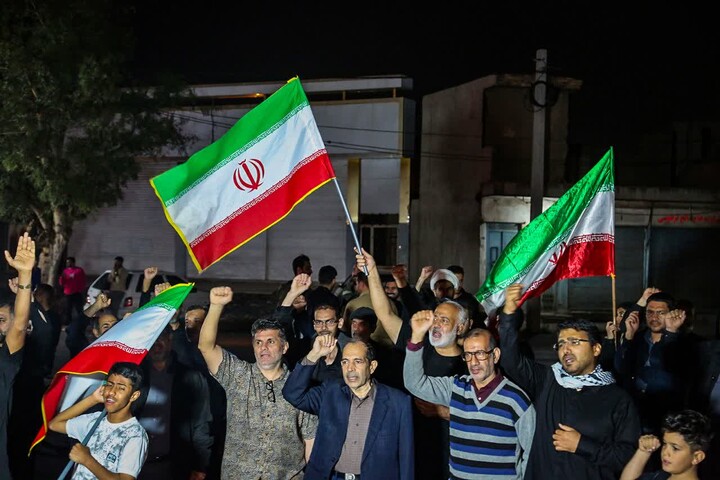تصاویر/راهپیمایی ضد آمریکایی_صهیونی مردم اهوازبه نیت شهدای ناو دنا