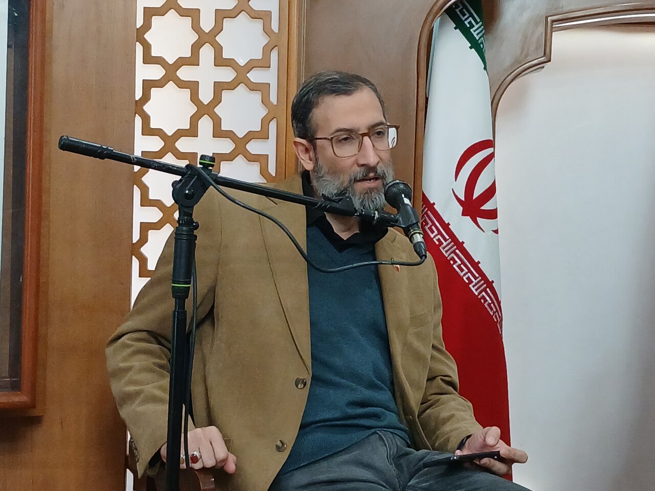 روایت‌سازی فعال؛ راهبرد تعیین‌کننده در مواجهه هوشمندانه با جنگ رسانه‌ای نوین