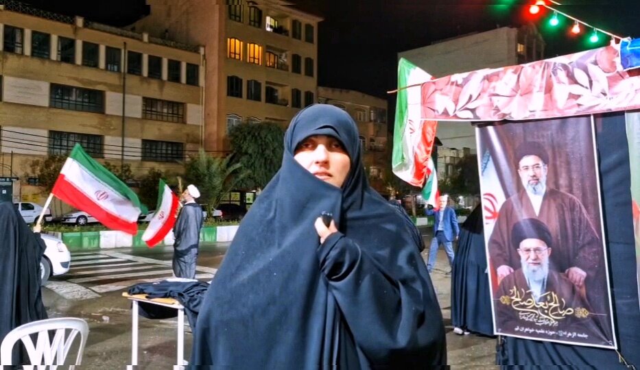 موکب جامعه الزهرا(س) فعال در میدان خدمت‌رسانی به مردم انقلابی