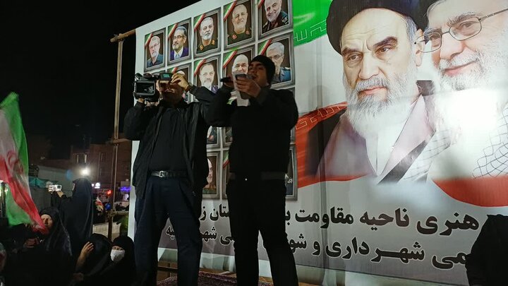 تصاویر/بیست و نهمین شب حضور پرشور مردم ولایتمدار مامونیه در تجدید بیعت با آرمان‌های انقلاب