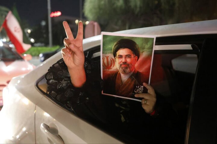 تصاویر/ مردم کیش پای کار انقلاب