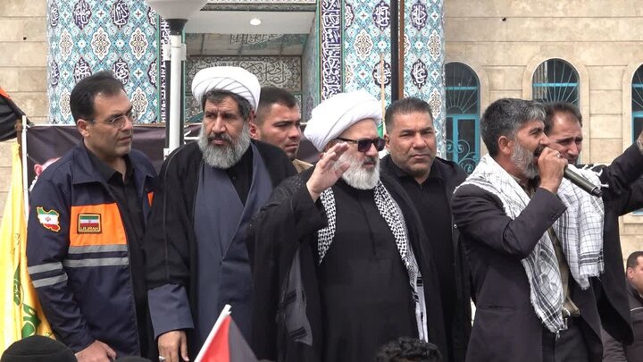 تصاویر/ رژه بیعت کامیون‌داران میاندوآبی با رهبر انقلاب